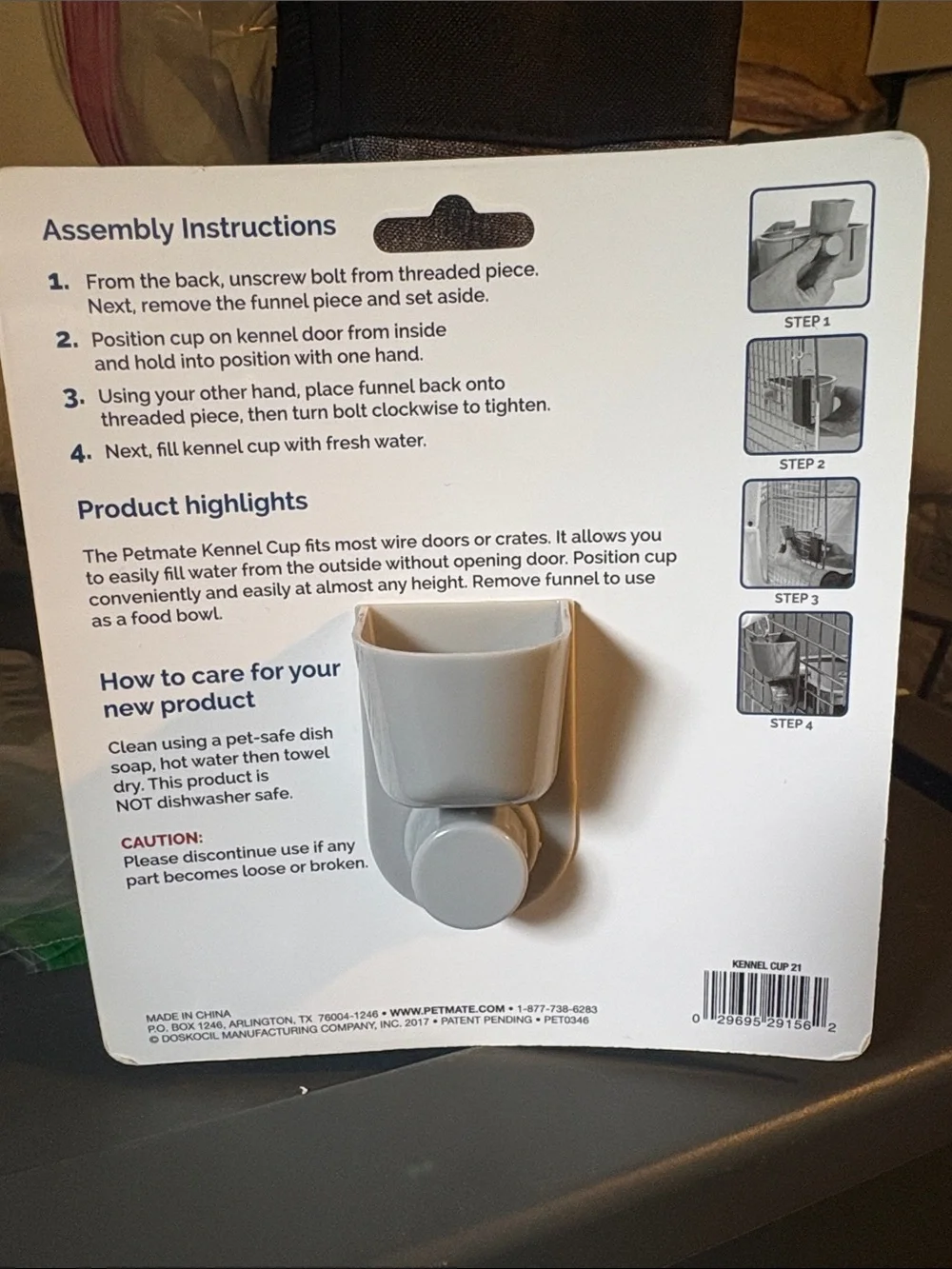 Petmate no spill kennel cup holds 21 fl oz